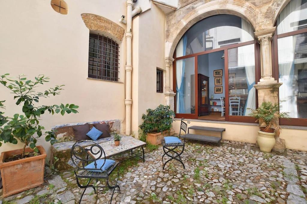 Iflat Agli Archetti Del Centro Leilighet Palermo Eksteriør bilde