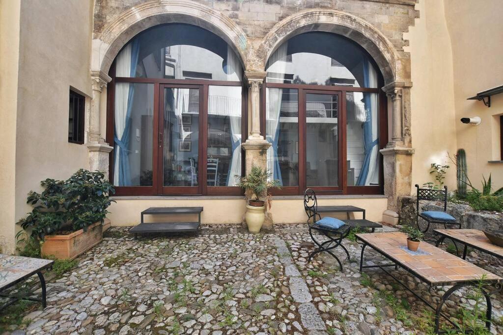 Iflat Agli Archetti Del Centro Leilighet Palermo Eksteriør bilde
